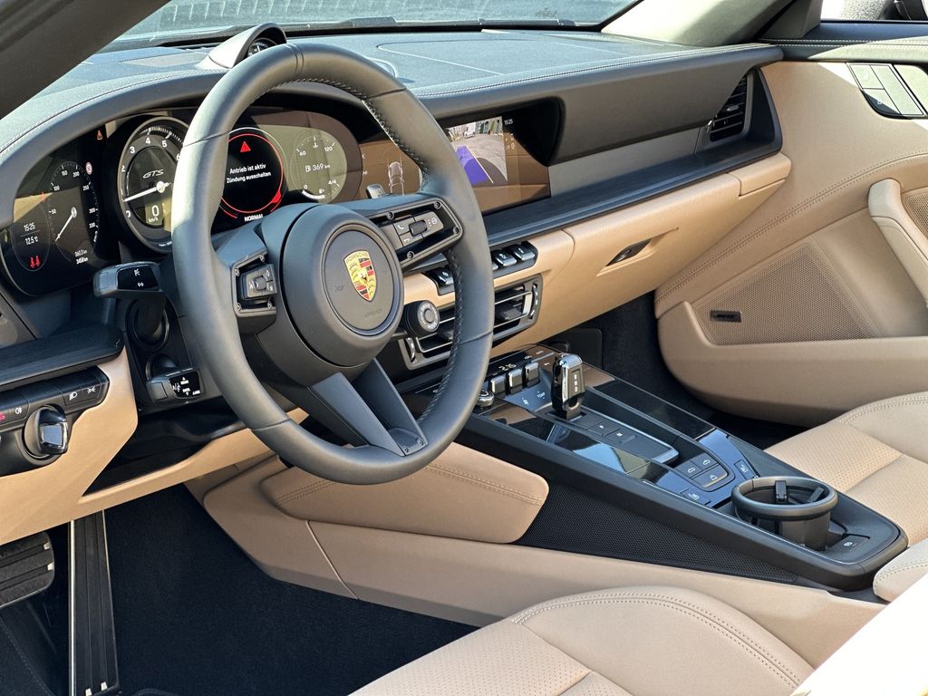 Porsche 992 2024
