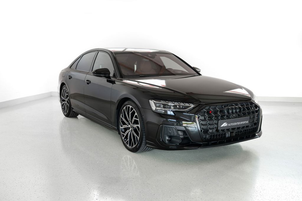 Audi S8