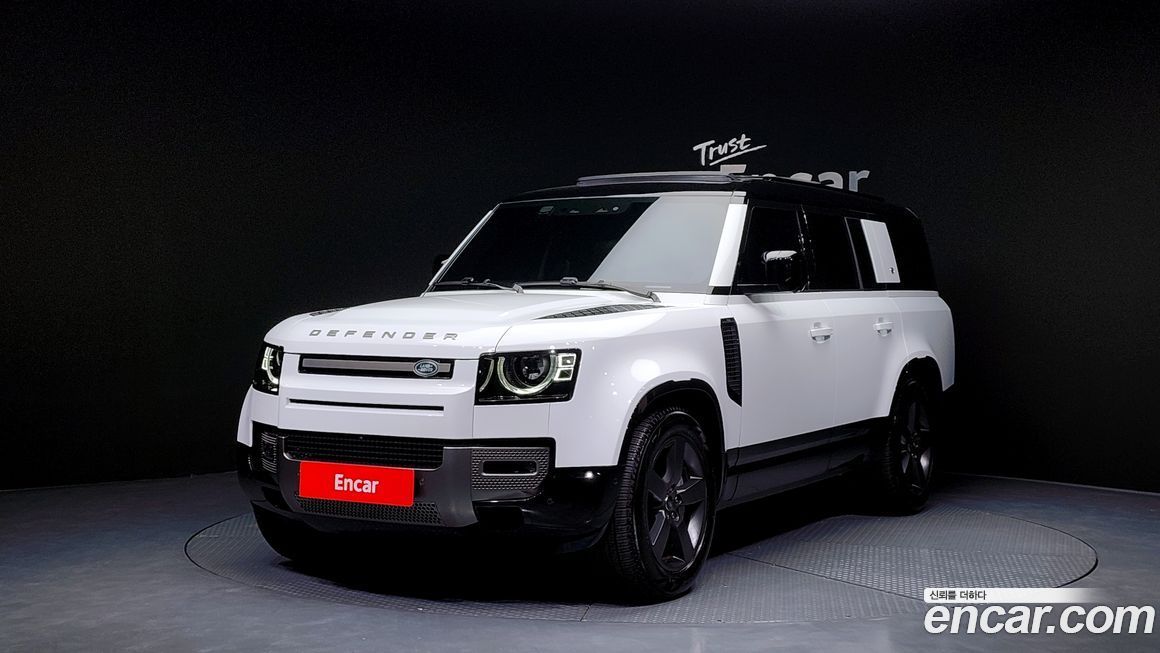 Land Rover Defender 2024