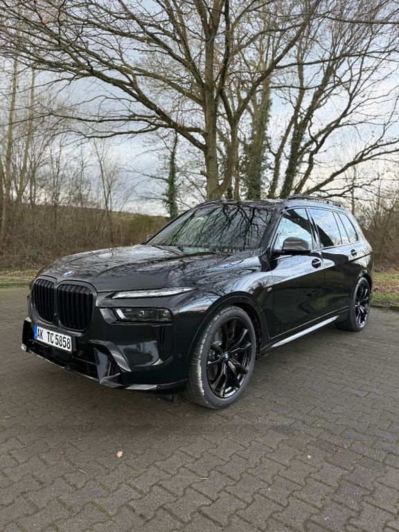 BMW X7 2025