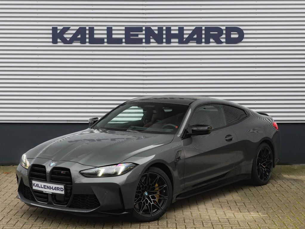 BMW M4 2025