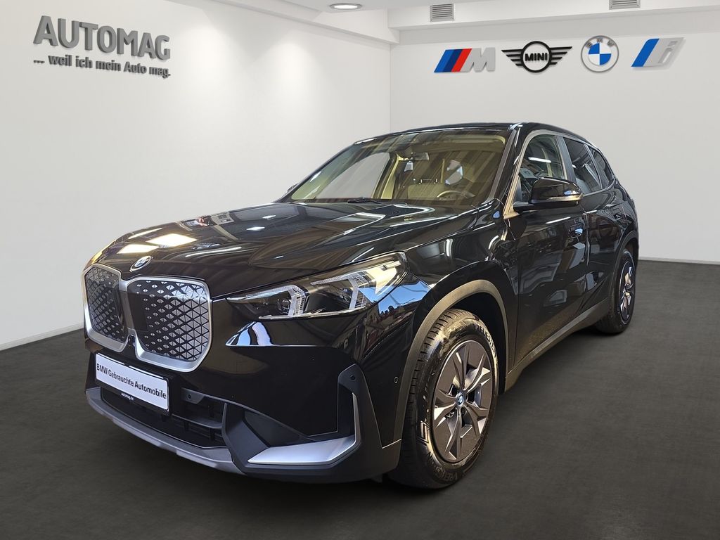 BMW iX1 2023