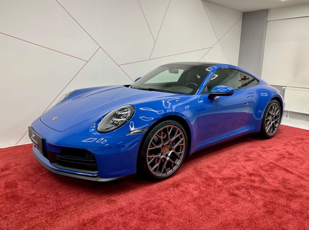 Porsche 992 2025