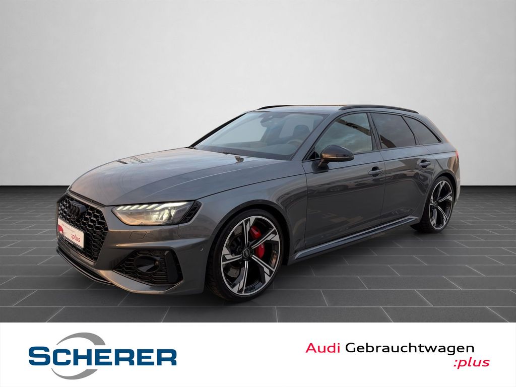 Audi RS4 2024