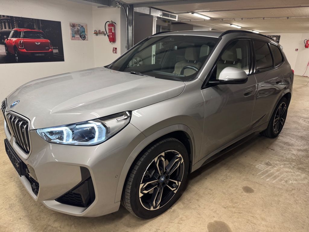 BMW iX1 2023