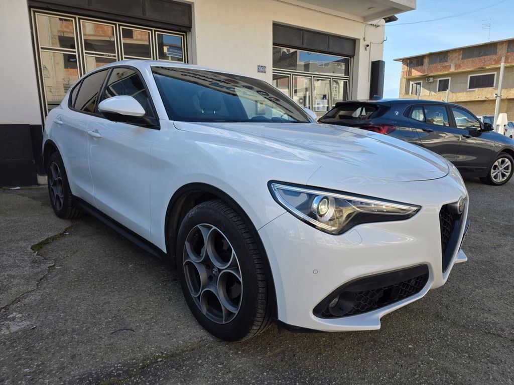 Alfa Romeo Stelvio 2022