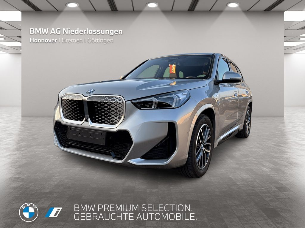 BMW iX1 2025