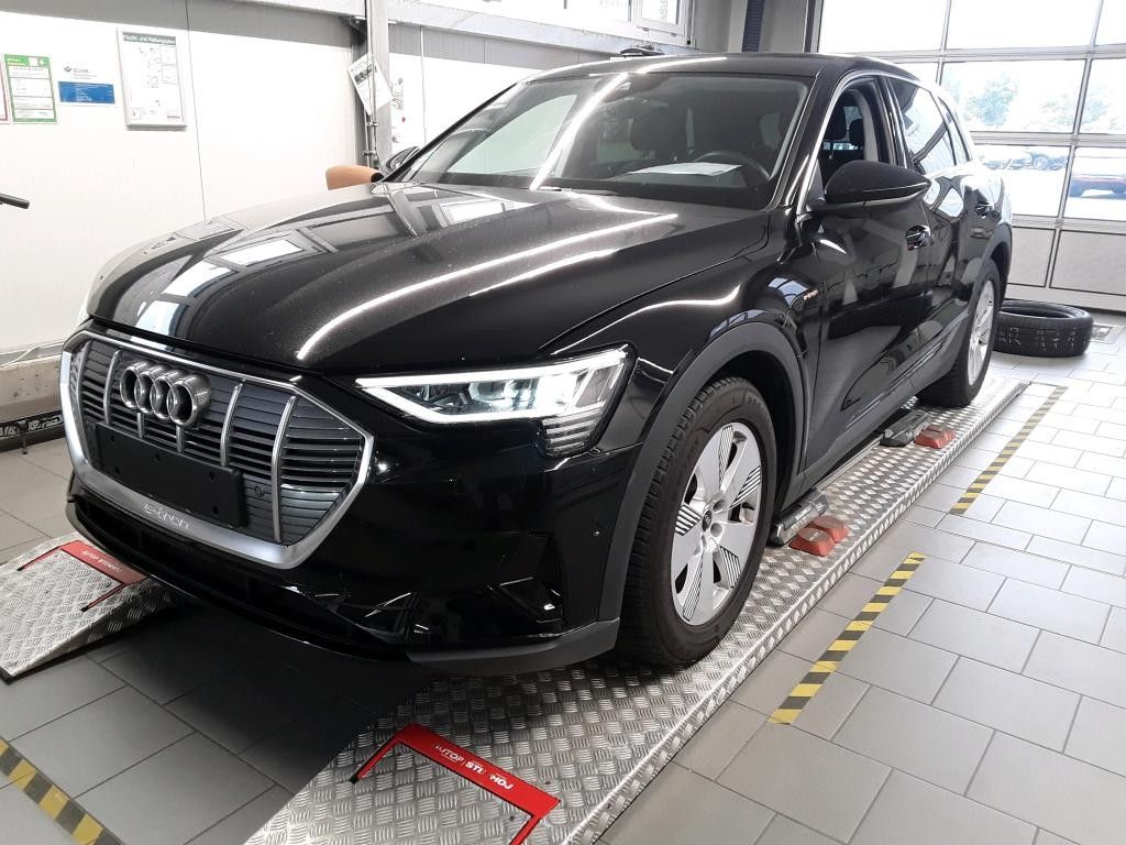 Audi e-tron 2022