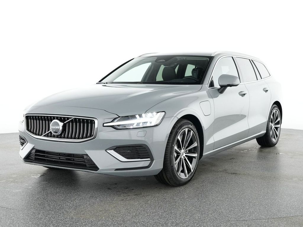 Volvo V60 2025