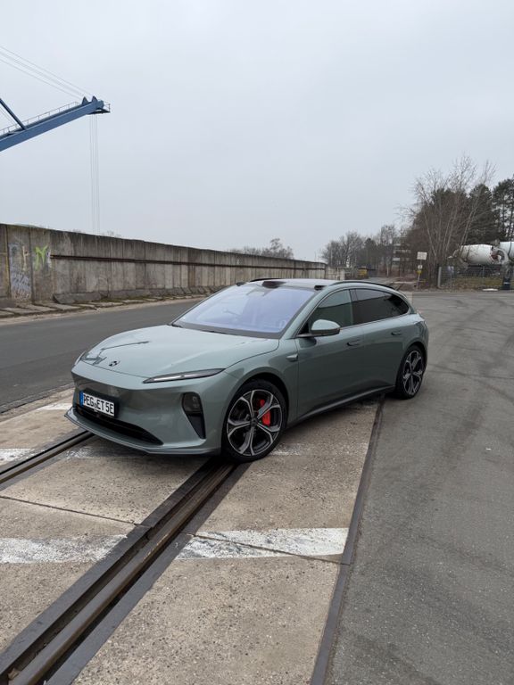 NIO ET5 2025