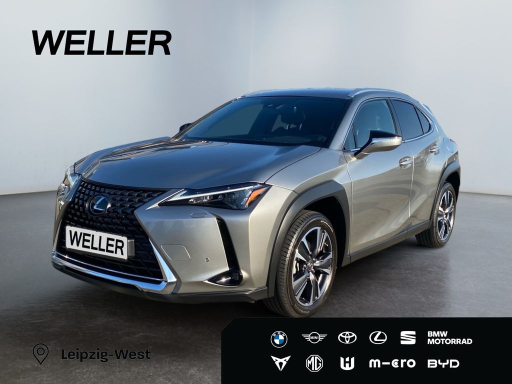 Lexus UX 2022