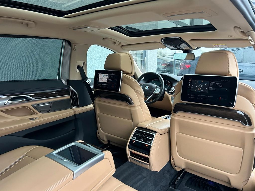 BMW 730 2022
