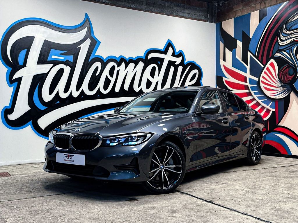 BMW 330 2021
