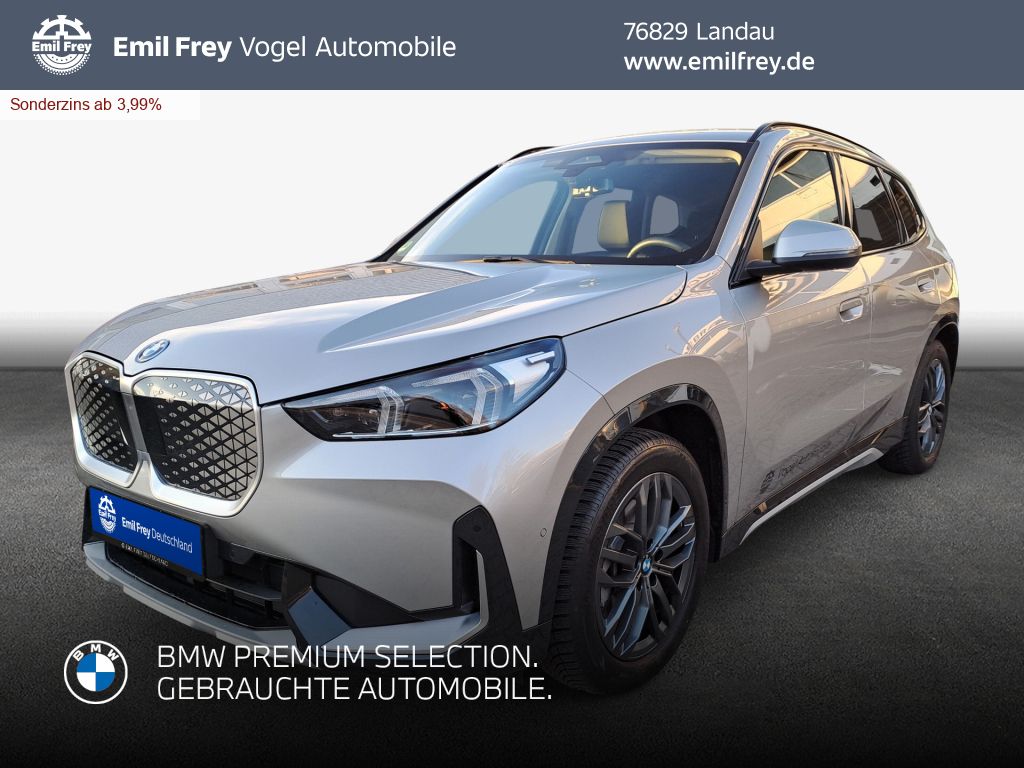 BMW iX1 2025