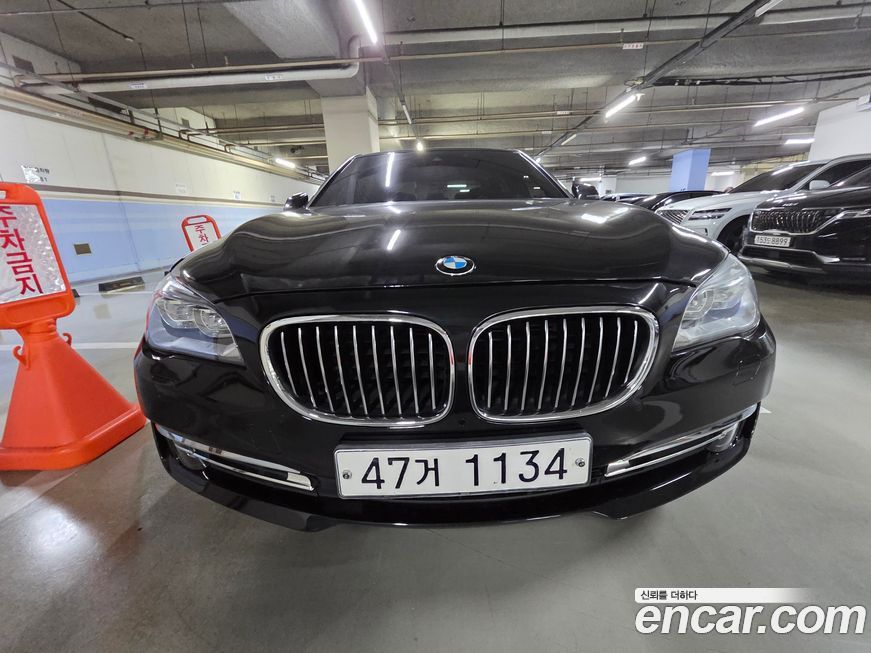 BMW 7-Series 2015