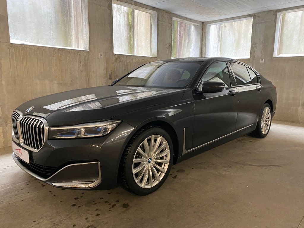 BMW 730 2022