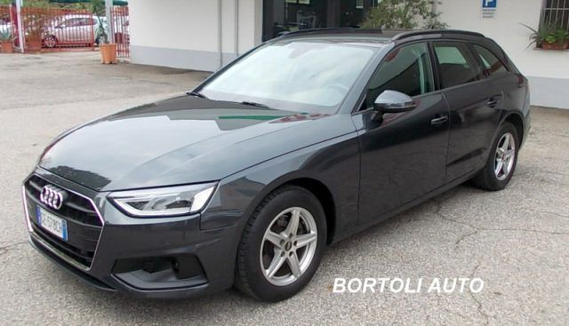 Audi A4 2021