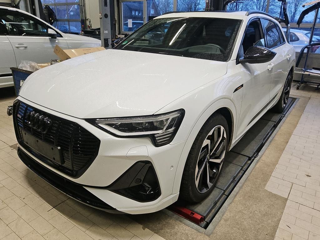 Audi e-tron 2023