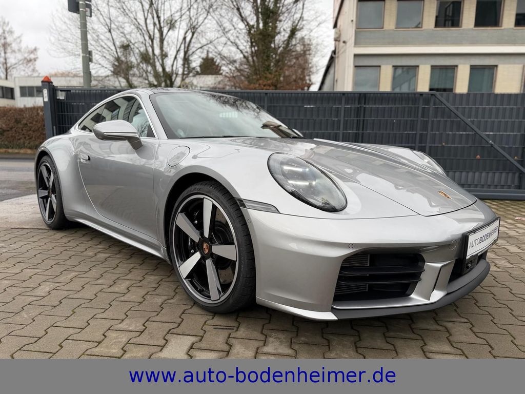 Porsche 992 2025