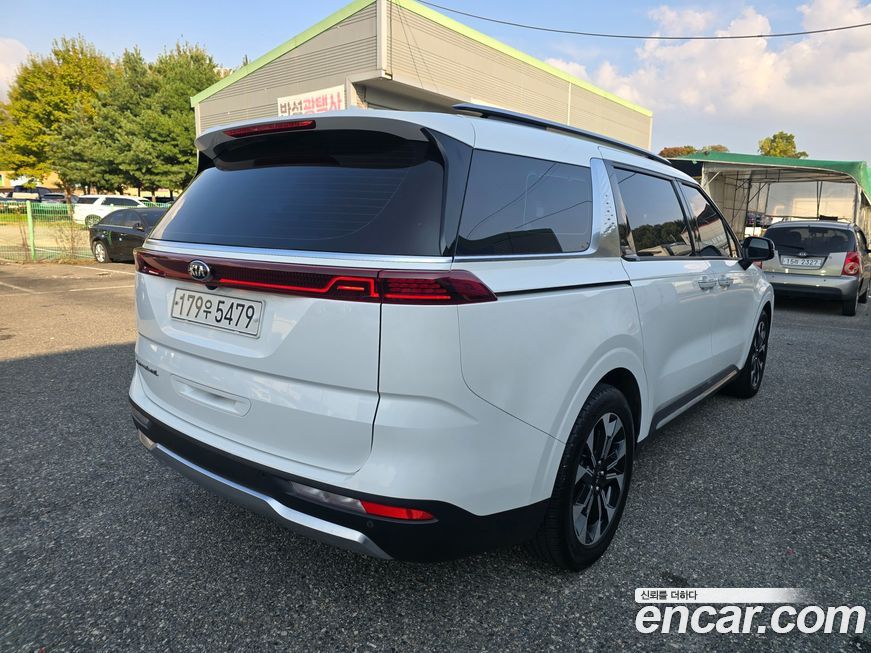 Kia Canival 2021