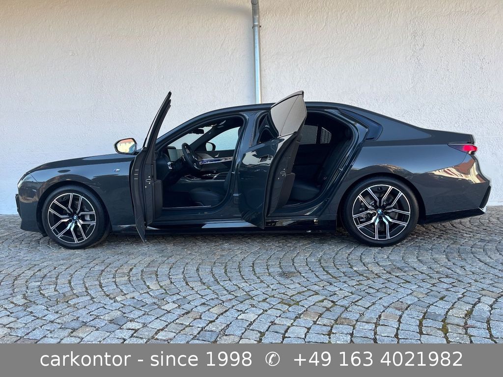BMW i7 2025
