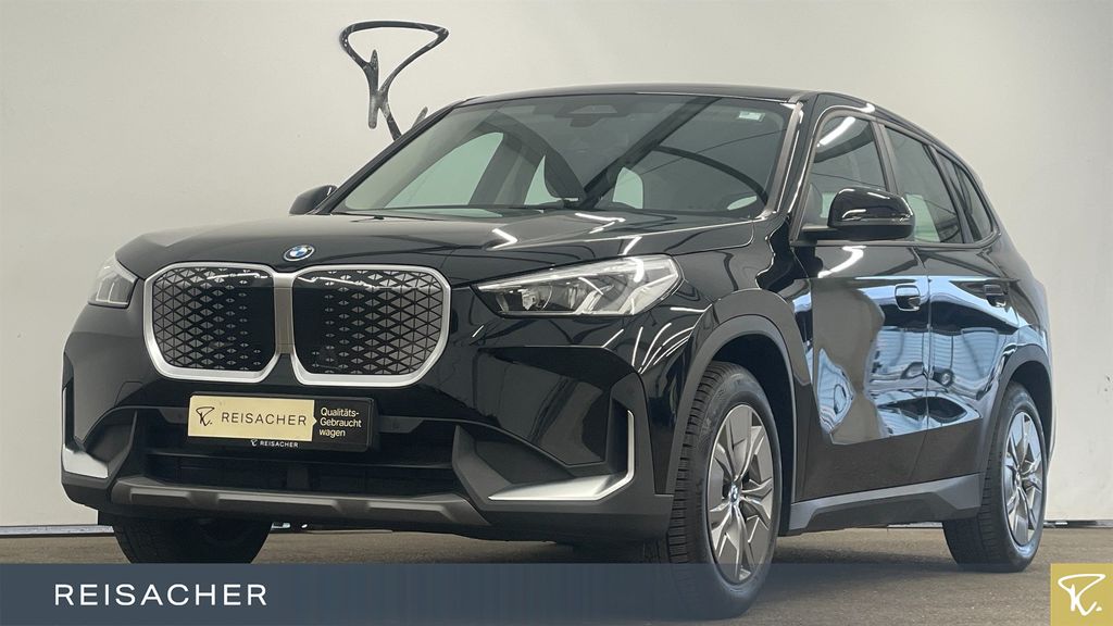 BMW iX1 2024