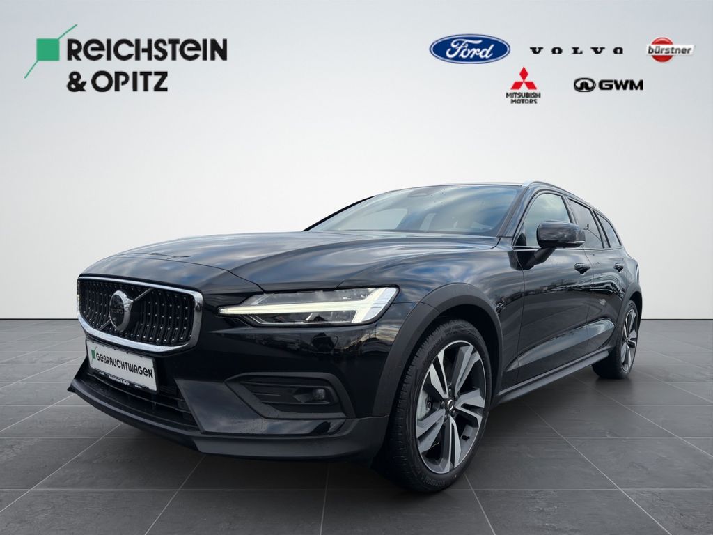 Volvo V60 Cross Country 2024