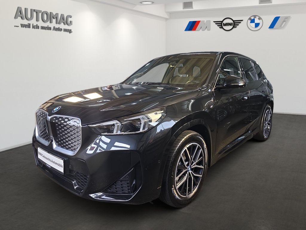 BMW iX1 2023
