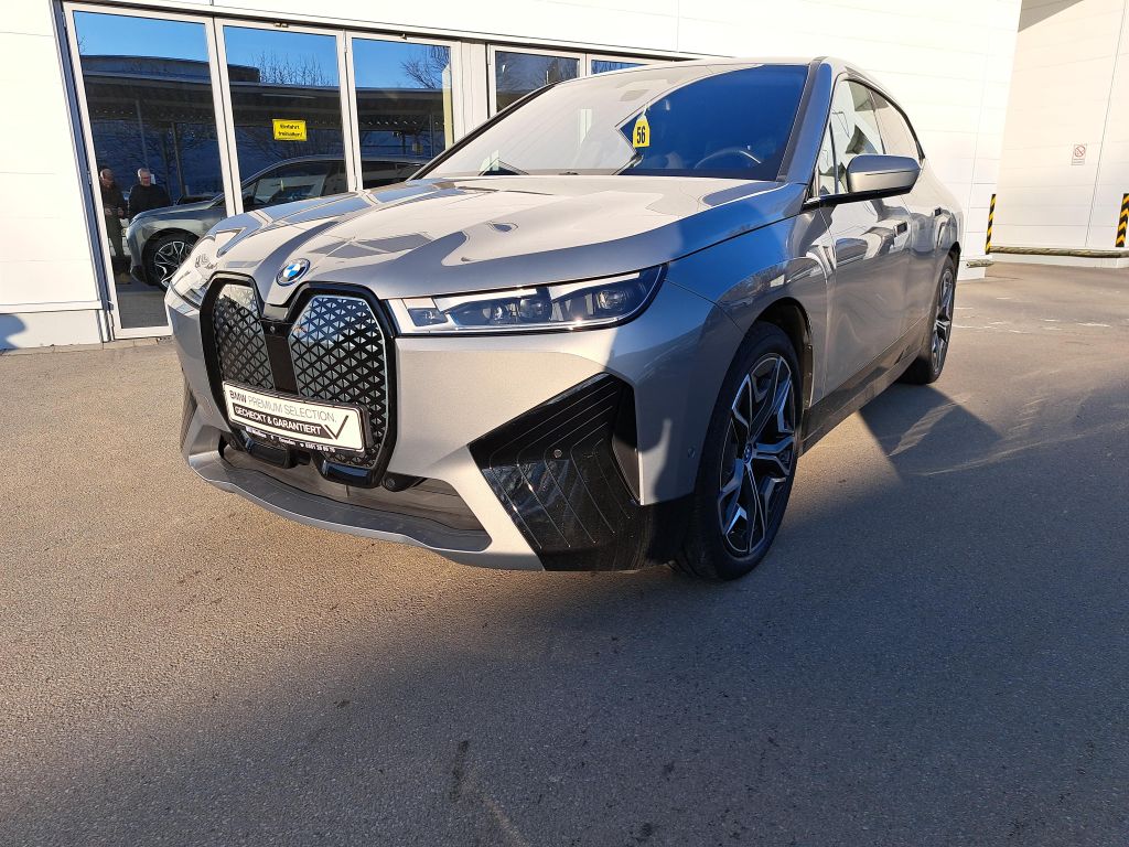 BMW iX 2023