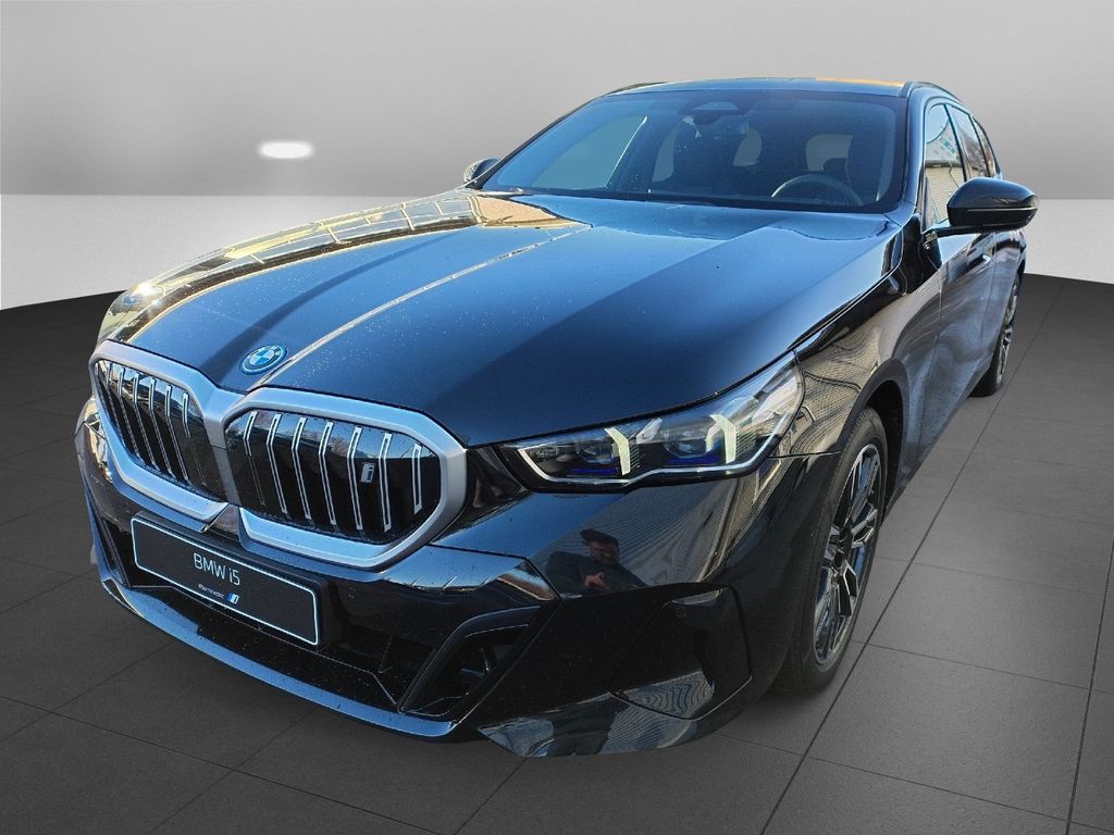 BMW i5