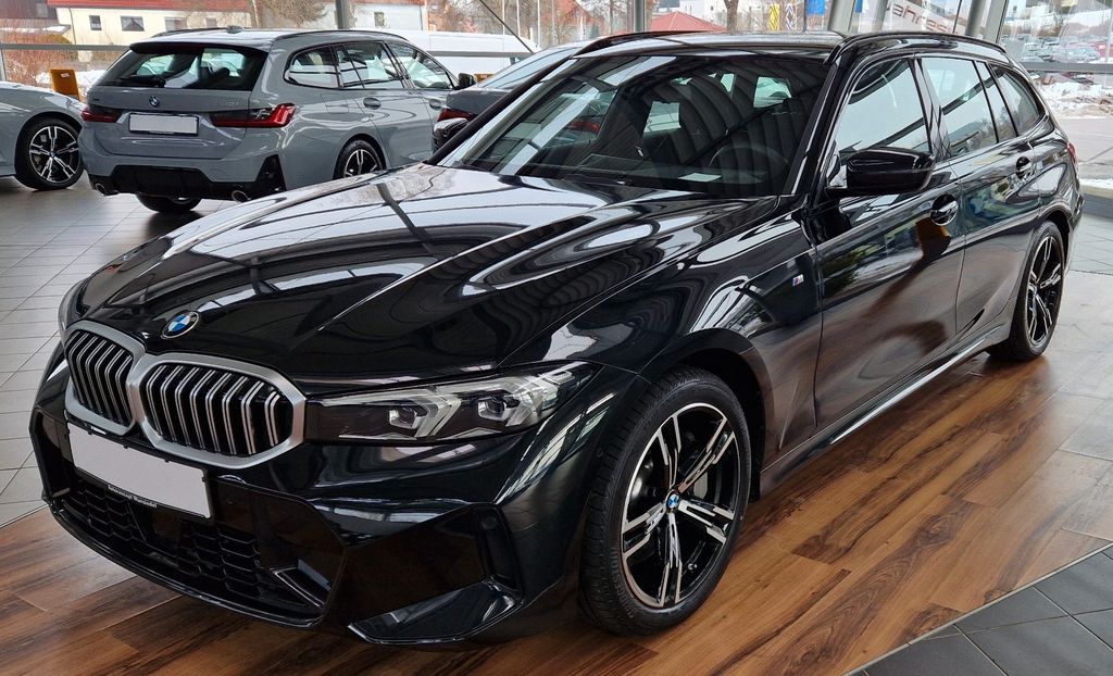 BMW 330 2024