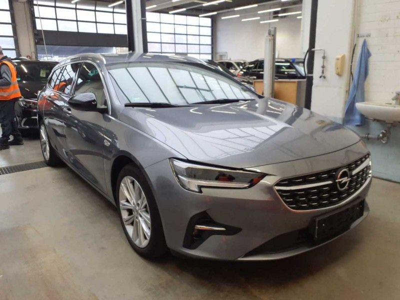 Opel Insignia 2021