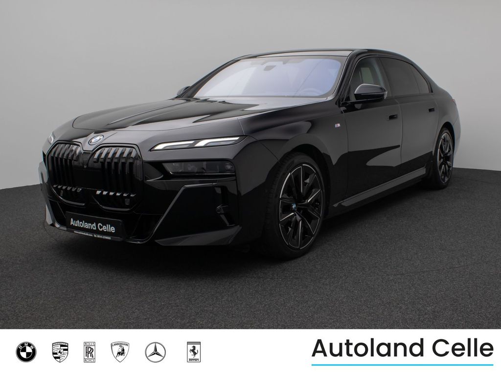 BMW i7 2023