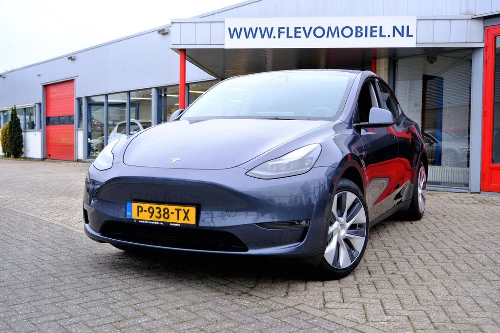 Tesla Model Y 2022