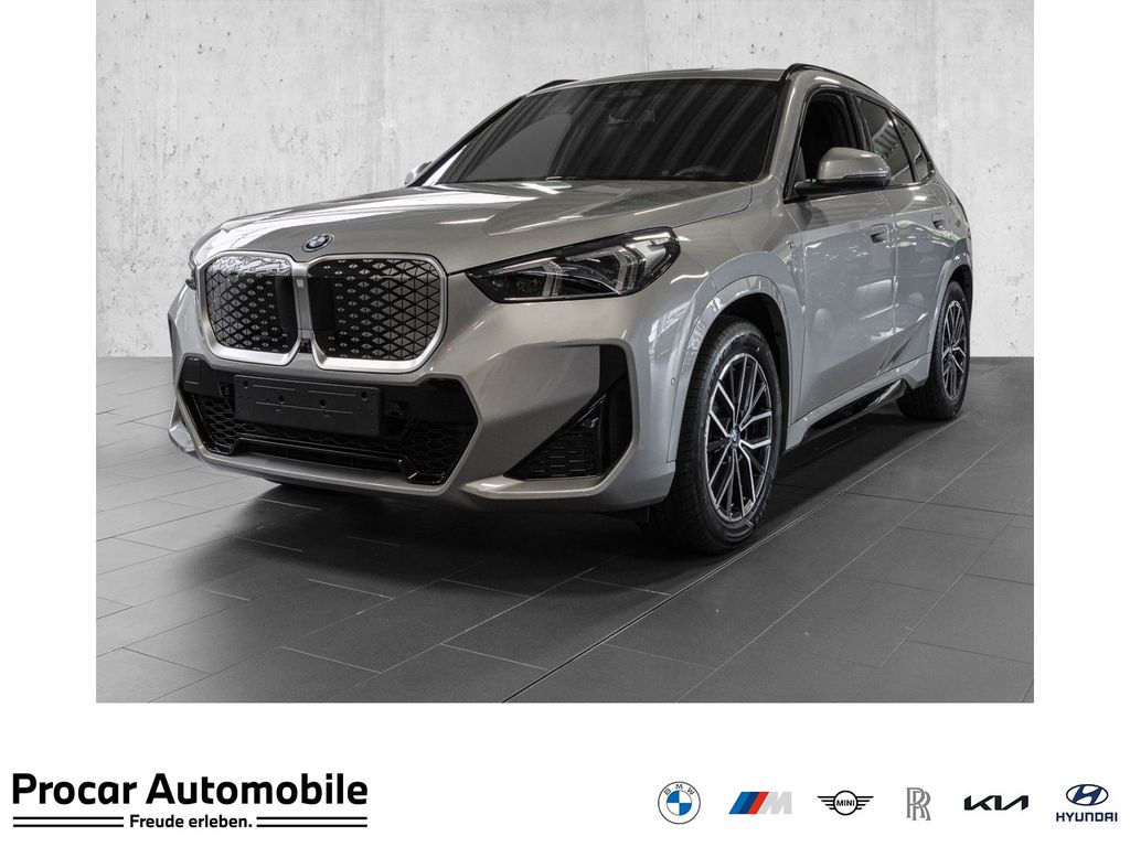 BMW iX1 2026