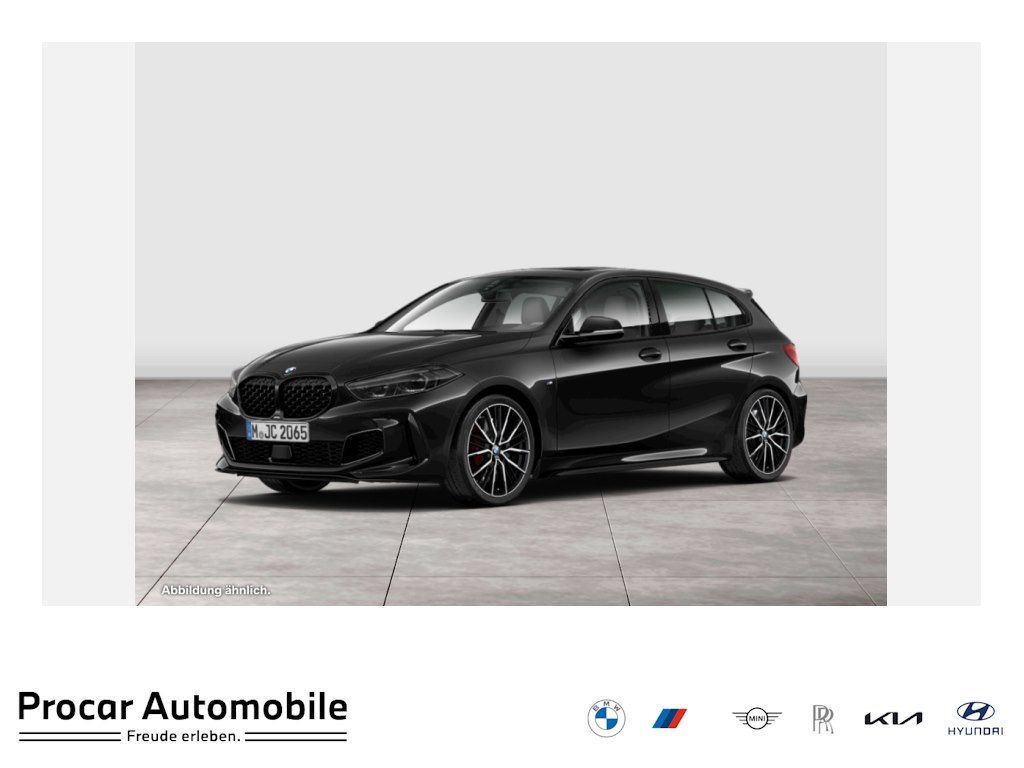 BMW M135 2022