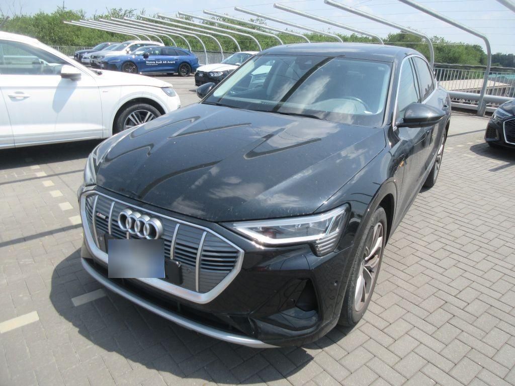 Audi e-tron 2022