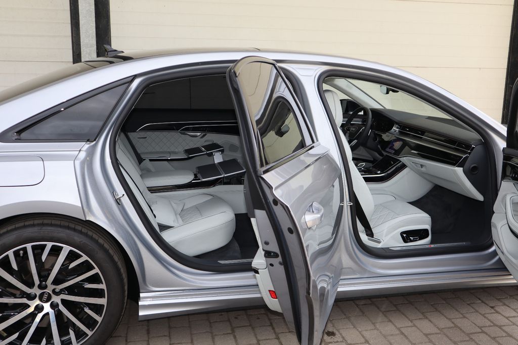 Audi A8 2025
