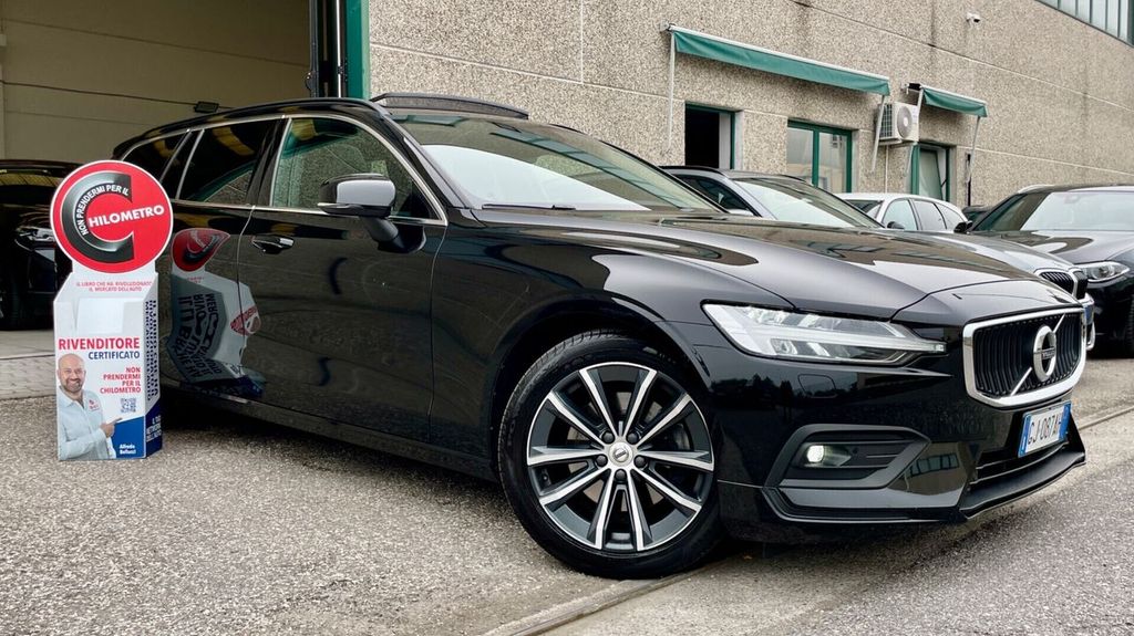 Volvo V60 2022