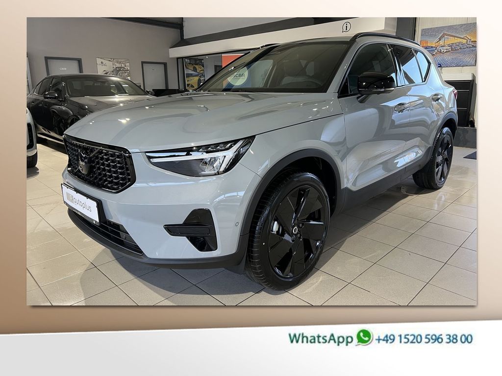 Volvo XC40 2025