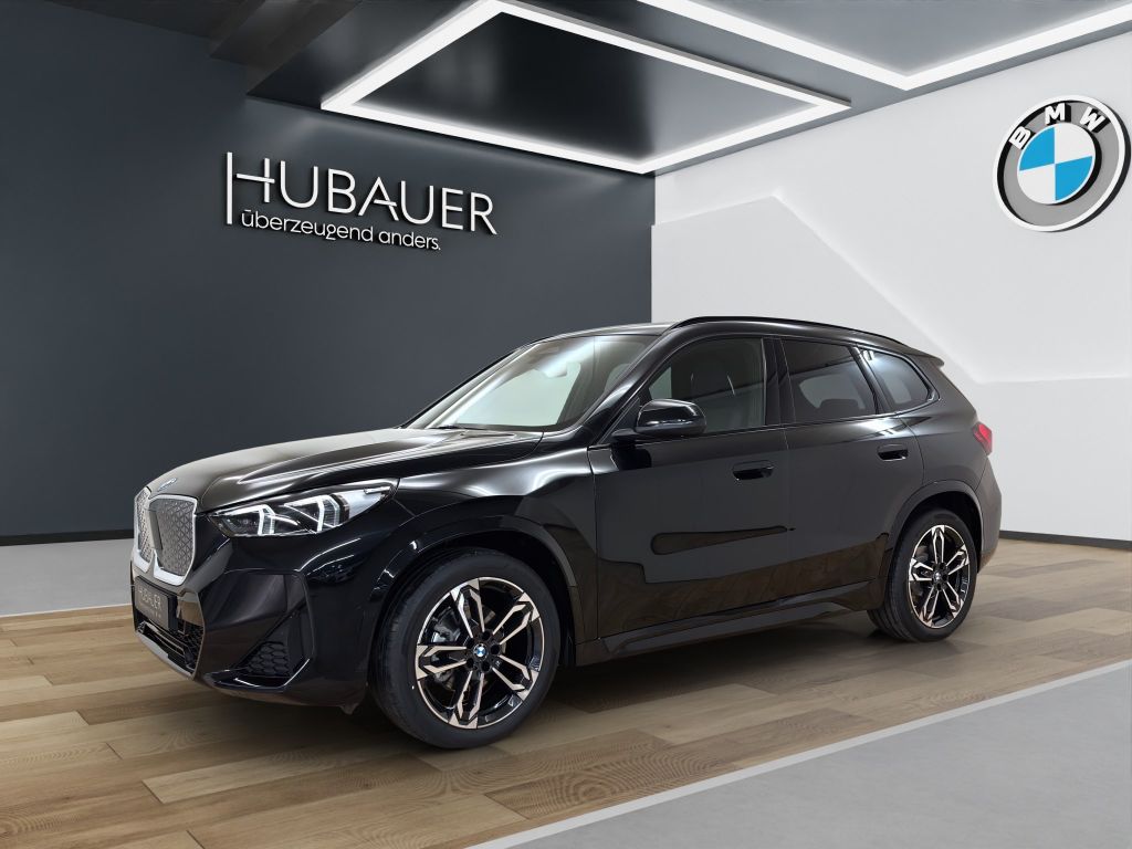 BMW iX1