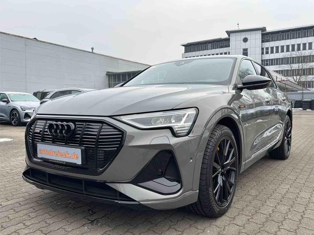 Audi e-tron 2022