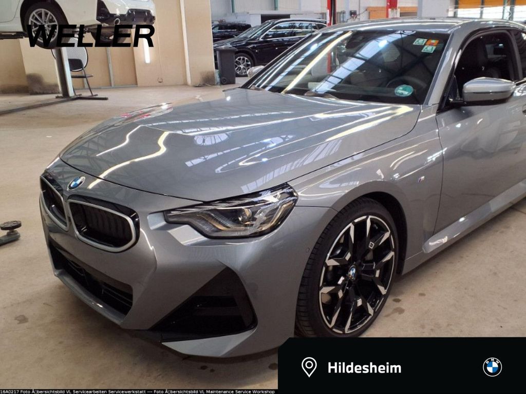 BMW 230 2025