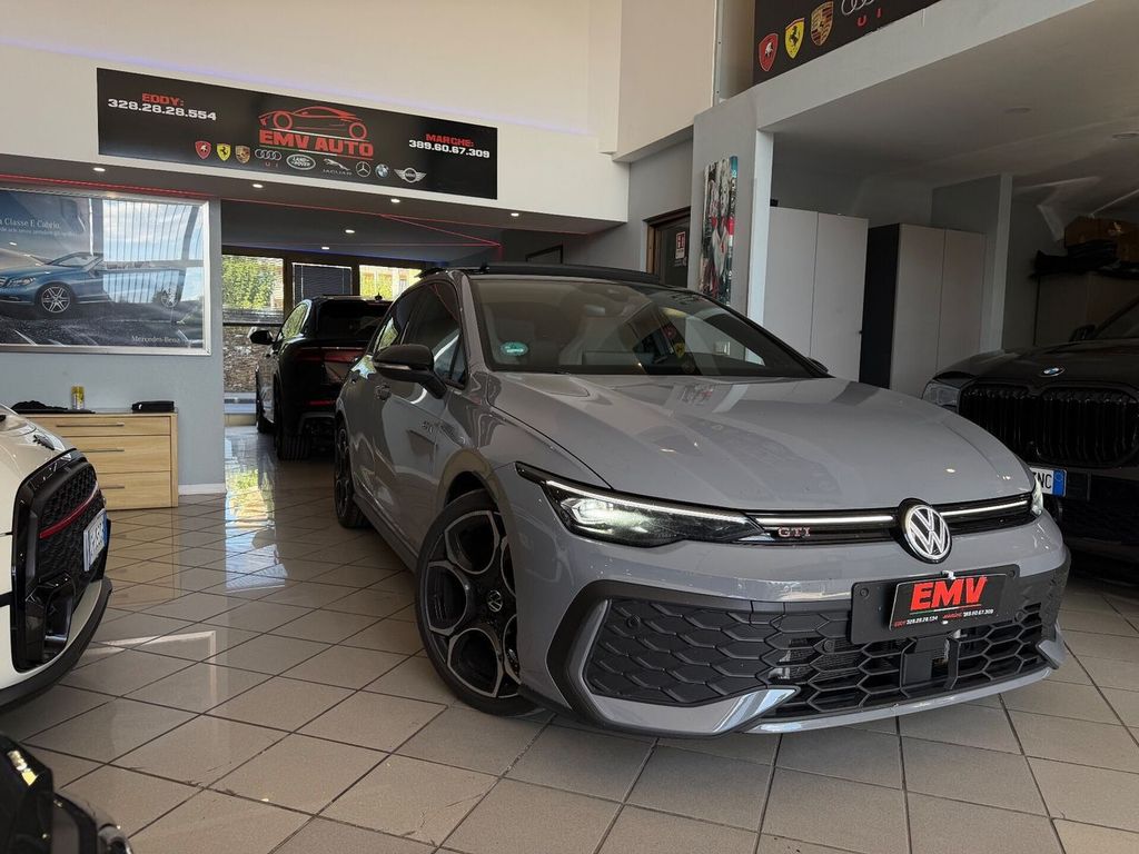 Volkswagen Golf 2024