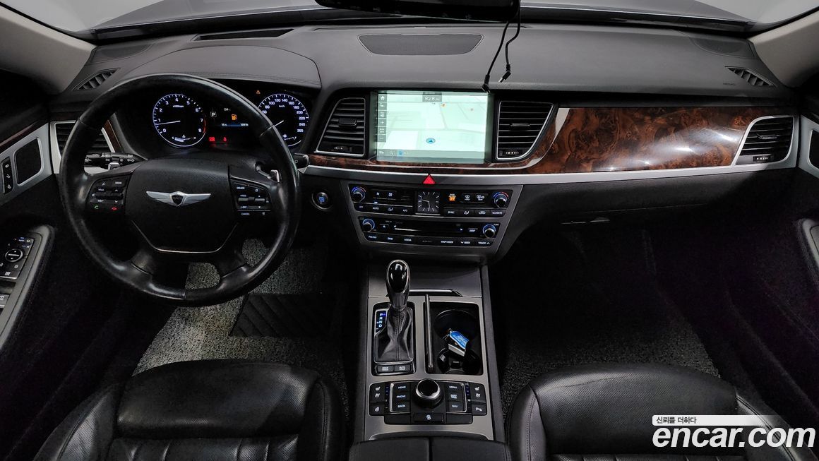 Hyundai Genesis 2016