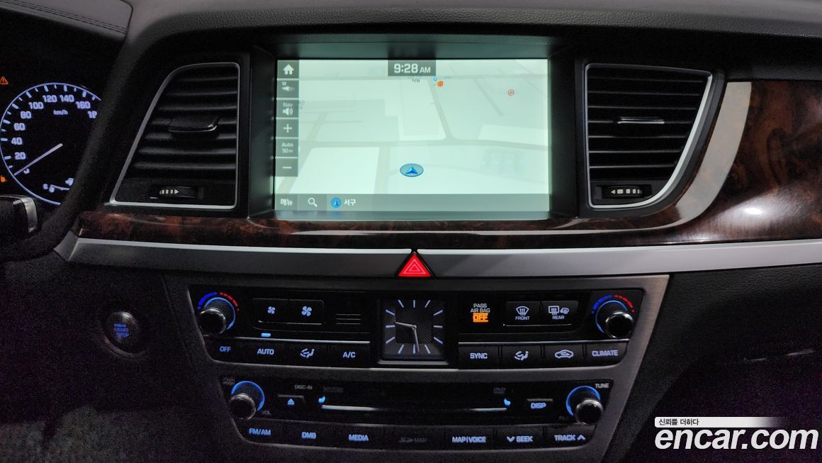 Hyundai Genesis 2016