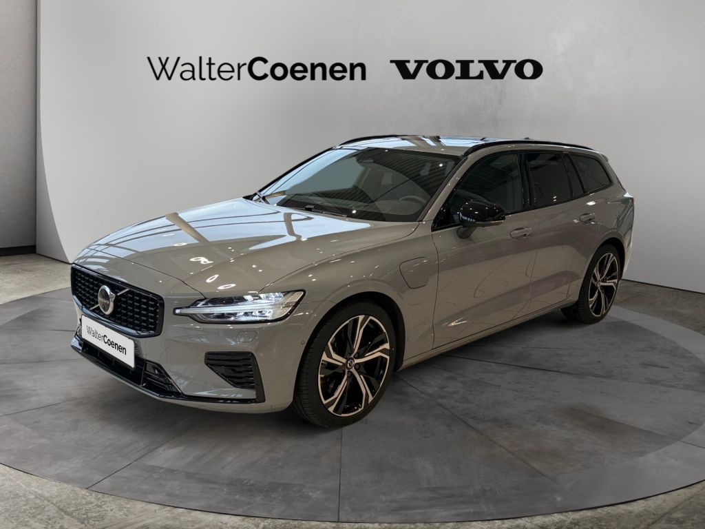 Volvo V60 2025