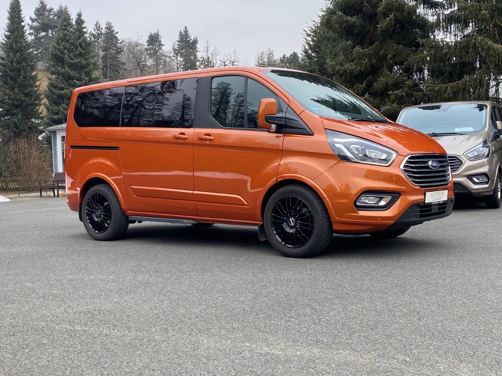 Ford Tourneo Custom 2023
