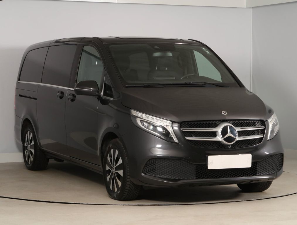 Mercedes-Benz V 300 2022