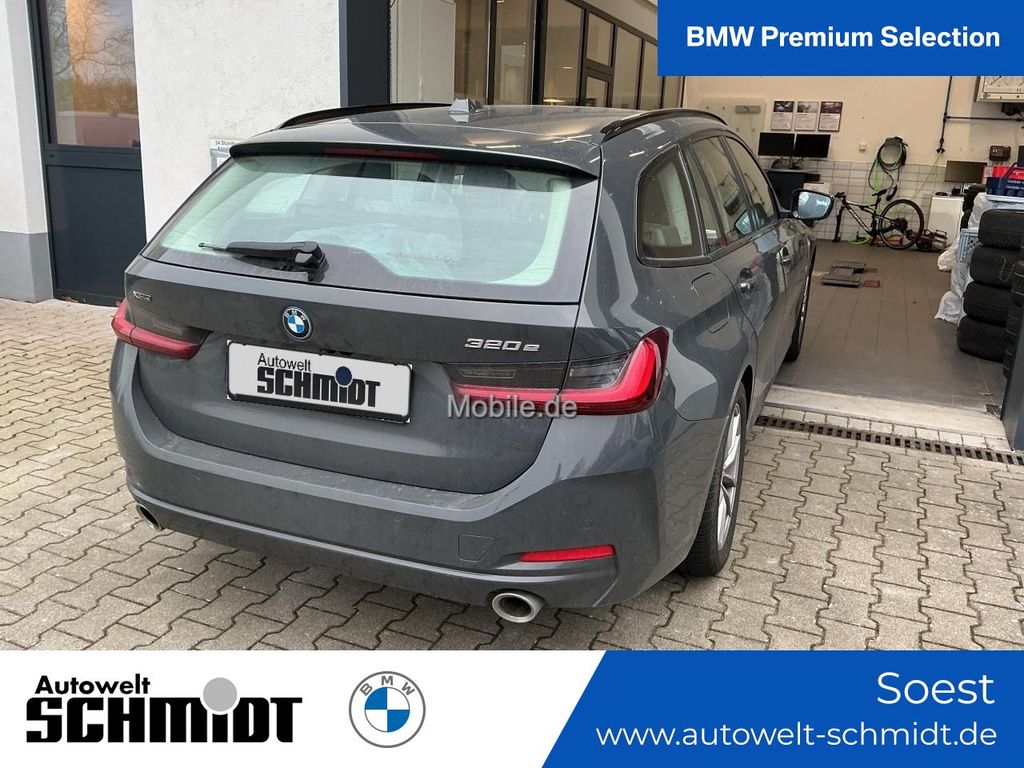 BMW 320 2022